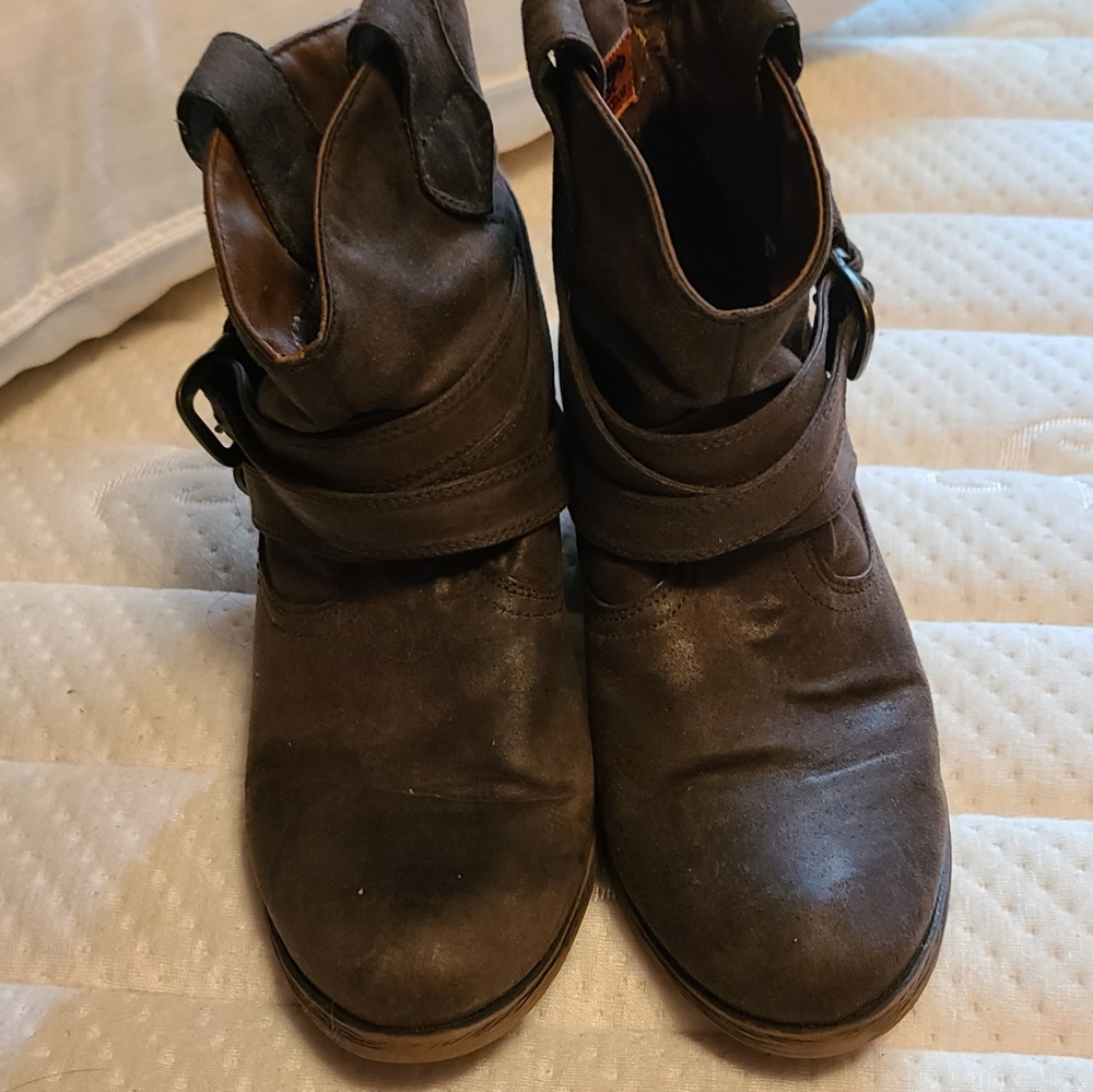 Rocket Dog Cowboy boots